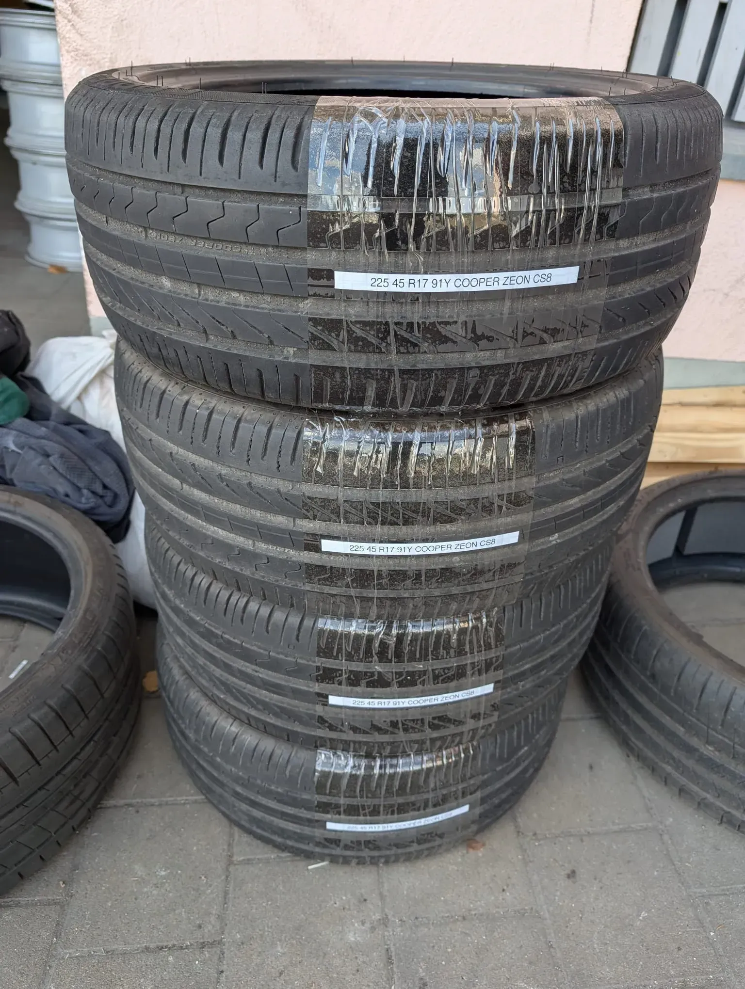 4x Sommerreifen 225/45 R17 91Y Cooper Zeon CS8 5-6mm DOT 4622 - Bild 1