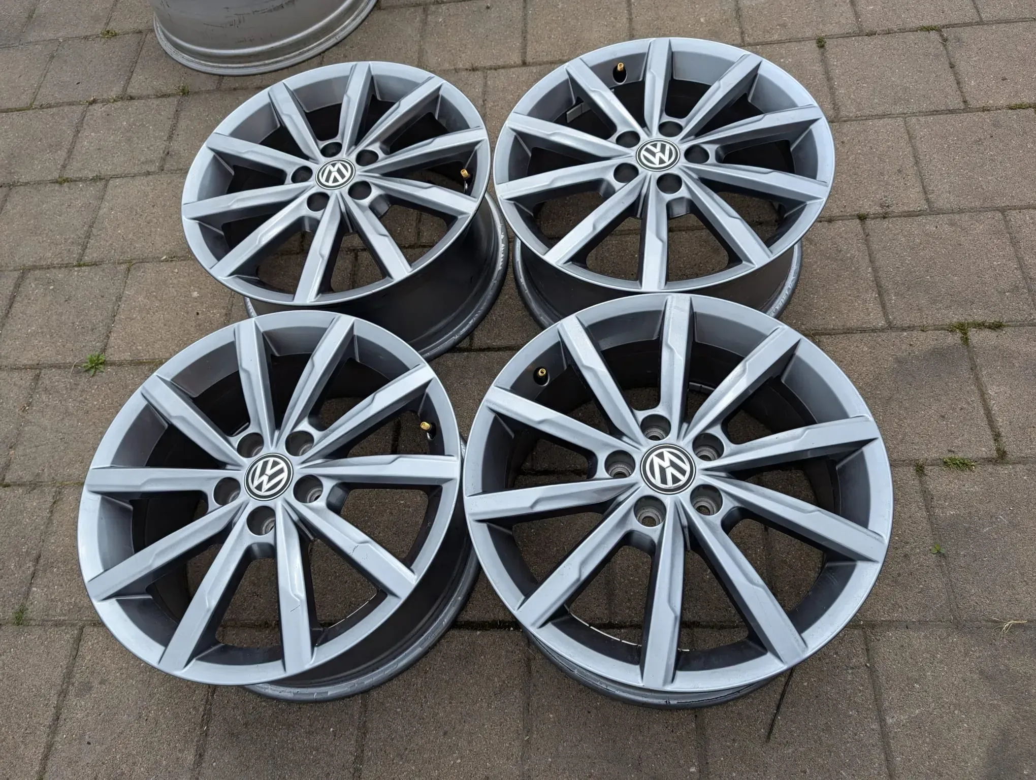 Alufelgen Original VW Polo 6R 6C 7Jx16 ET 46 5x100 6C0601025A - Bild 1