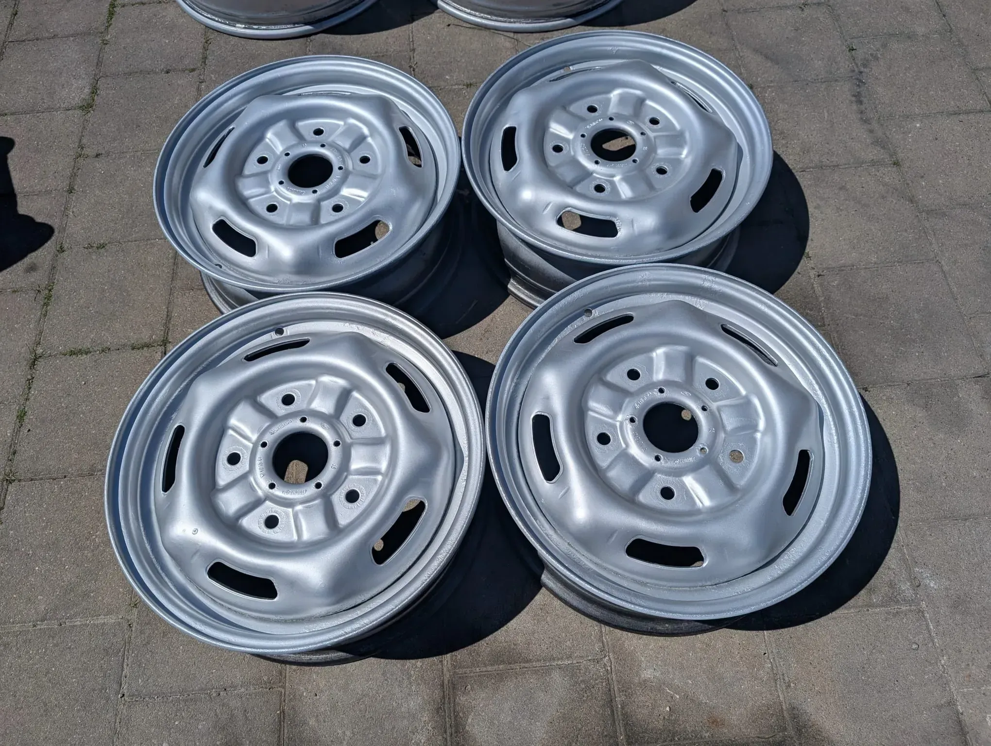 Stahlfelgen Original Ford Transit 5,5Jx16 ET 56 5x160 - Bild 1