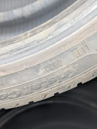4x Winterreifen 245/40 R19 98V Fulda Kristall Control HP2 6-7mm DOT 3923 - Bild 6