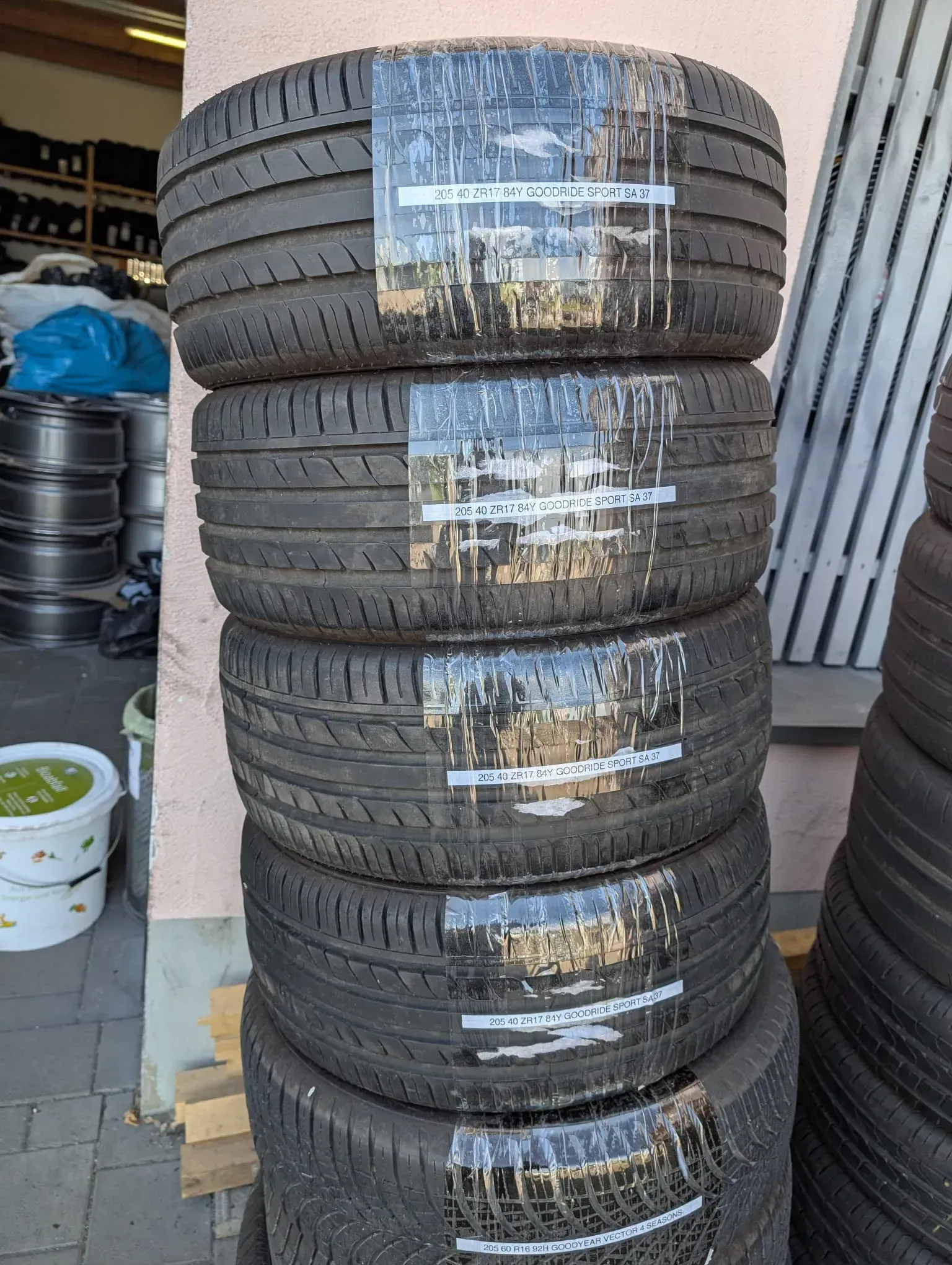 4x Sommerreifen 205/40 ZR17 84Y Goodride Sport SA 37 DOT 1621 5-6mm - Bild 1