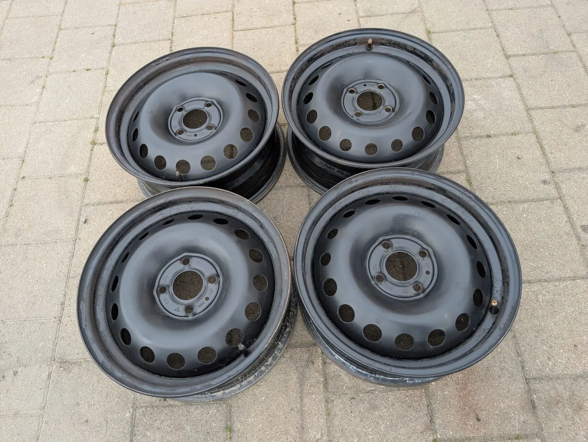 Stahlfelgen Renault Clio Modus Dacia Logan Sandero 6Jx15 ET 50 4x100 - Bild 1