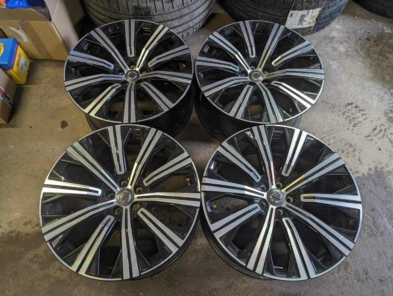 Alufelgen Original Volvo XC90 9Jx20 ET 38,5 5x108 31680217 - Bild 1