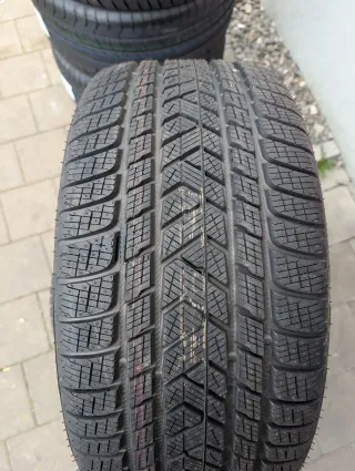2x Winterreifen 285/40 R20 108V Pirelli Scorpion Winter DOT 4922 - Bild 2