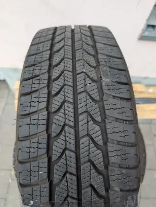 TOP! 4x Winterreifen 205/65 R16C 107/105T Goodyear UltraGrip Cargo DOT 23 7-8mm - Bild 3