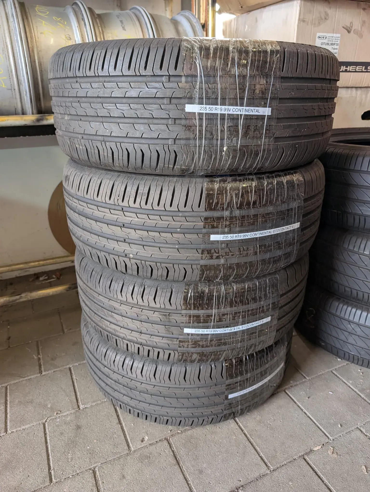 Neu/Demo! 4x Sommerreifen 235/50 R19 99V Continental EcoContact 6 DOT 2823 - Bild 1