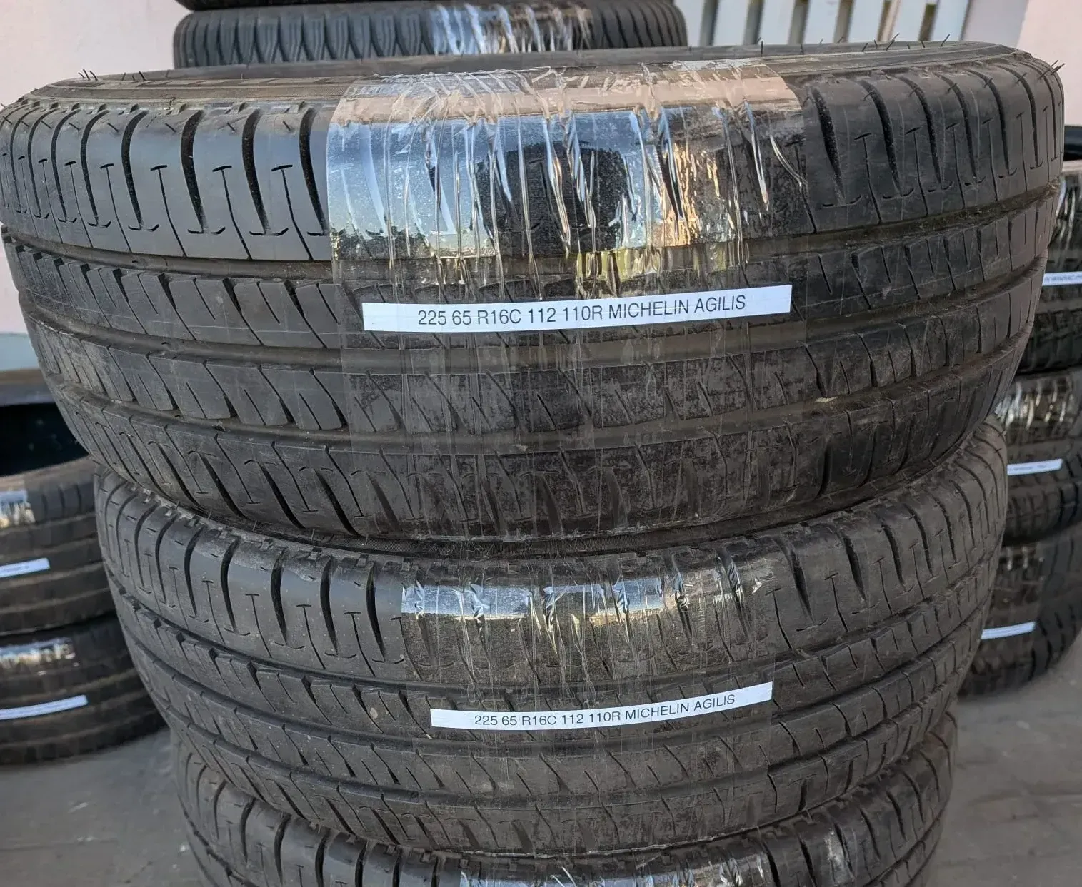 2x Sommerreifen 225/65 R16C 112/110R Michelin Agilis DOT 3317 - Bild 1