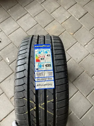 1x Sommerreifen 245/45 R17 95W Goodyear EfficietnGrip DOT 2017 - Bild 1