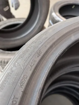 4x Sommerreifen 3x 295/35 R21 107W Dunlop 1x 295/35 R21 107W Leao DOT 4817 5-6mm - Bild 4