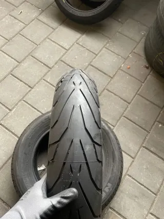 Motorradreifen 120/70 ZR18 59W Pirelli Angel GT DOT 4219 - Bild 2