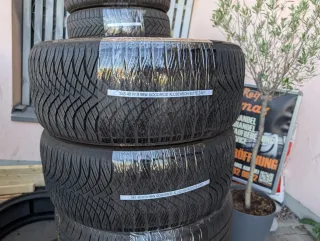 Top! 2x Allwetterreifen 245/40 R19 98W Goodride AllSeasonElite Z401 7mm DOT 1124 - Bild 1