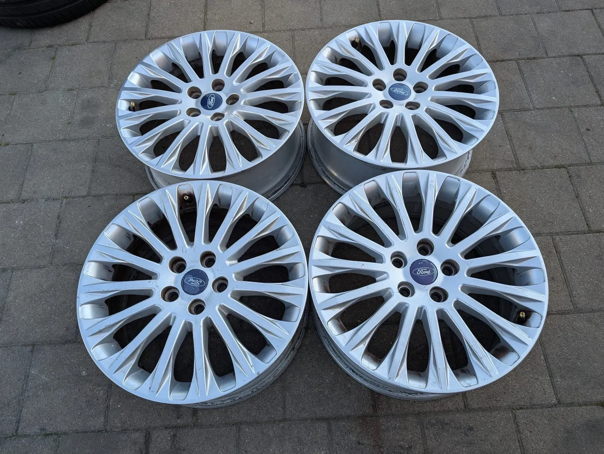 Alufelgen Original Ford Focus C-Max 7Jx17 ET 50 5x108 BM5J-1007-GB - Bild 1