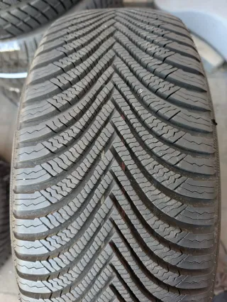 2x Winterreifen 215/55 R17 94V AO Michelin Alpin 5 DOT 3025 7-8mm - Bild 2
