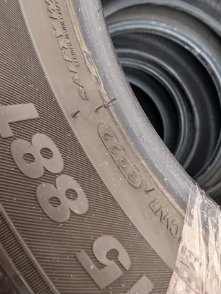 TOP! 4x Winterreifen 185/60 R15 88T Kumho WinterCraft WP52 DOT 3922 6-7mm - Bild 3