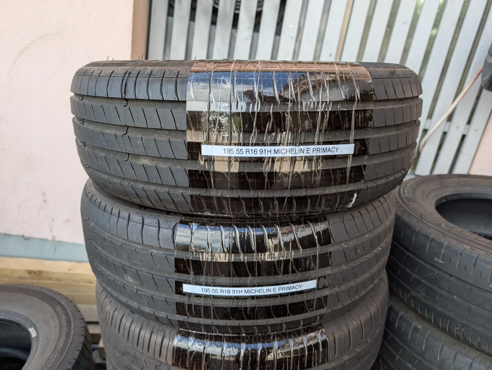 NEU/DEMO! 2x Sommerreifen 195/55 R16 91H Michelin e.Primacy DOT 0225 - Bild 1