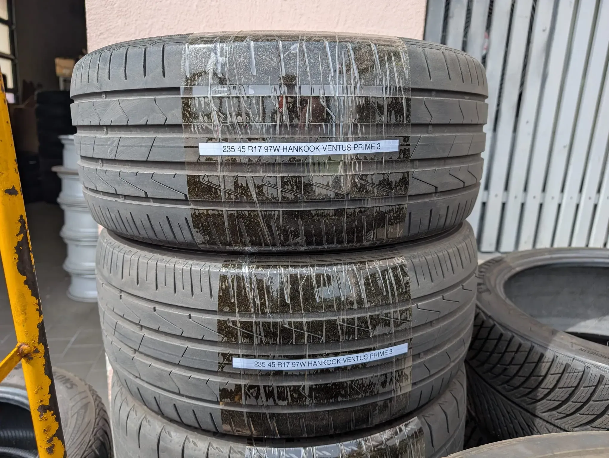 2x Sommerreifen 235/45 R17 97W Hankook Ventus Prime 3 5-6mm DOT 2023 - Bild 1