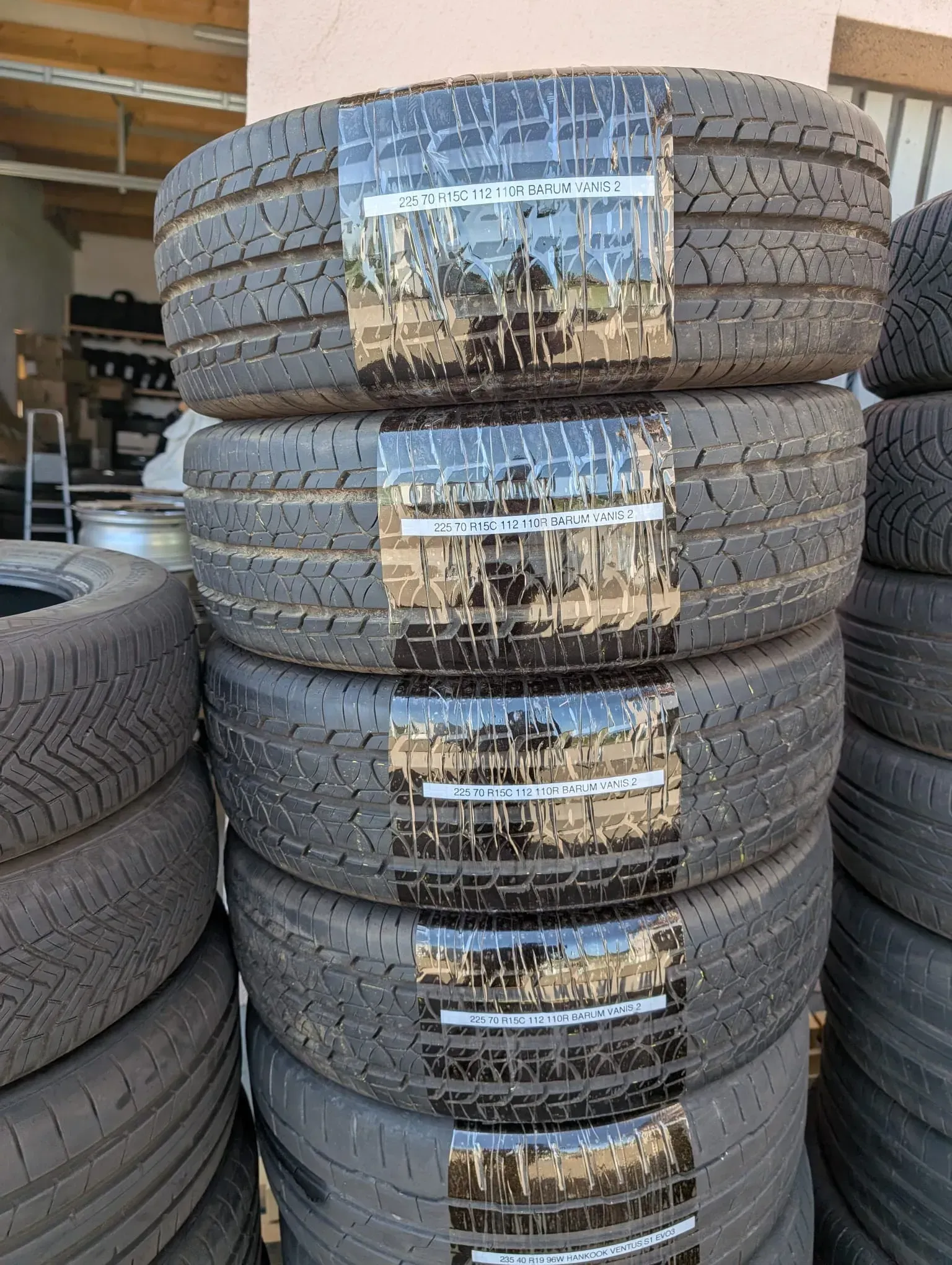4x Sommerreifen 225/70 R15C 112/110R Barum Vanis 2 7mm DOT 1122 - Bild 1