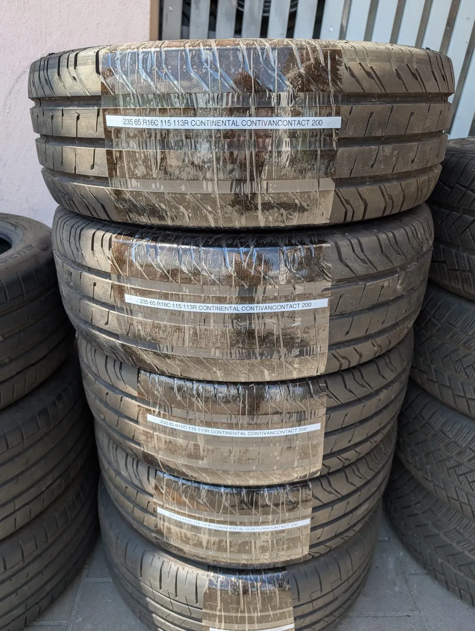 4x Sommerreifen 235/65 R16C 115/113R Continental ContiVanContact 200 DOT 2022 - Bild 1