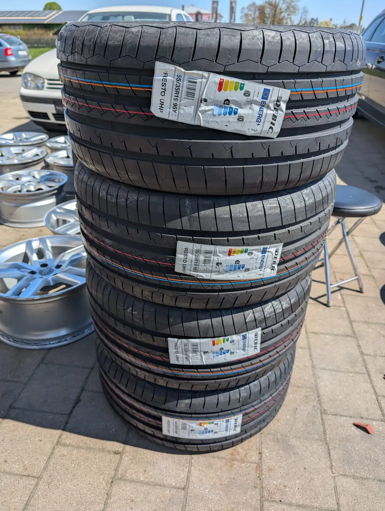 4x Sommerreifen 255/35 R19 96Y Debica by Goodyear Presto UHP DOT 4423 - Bild 1