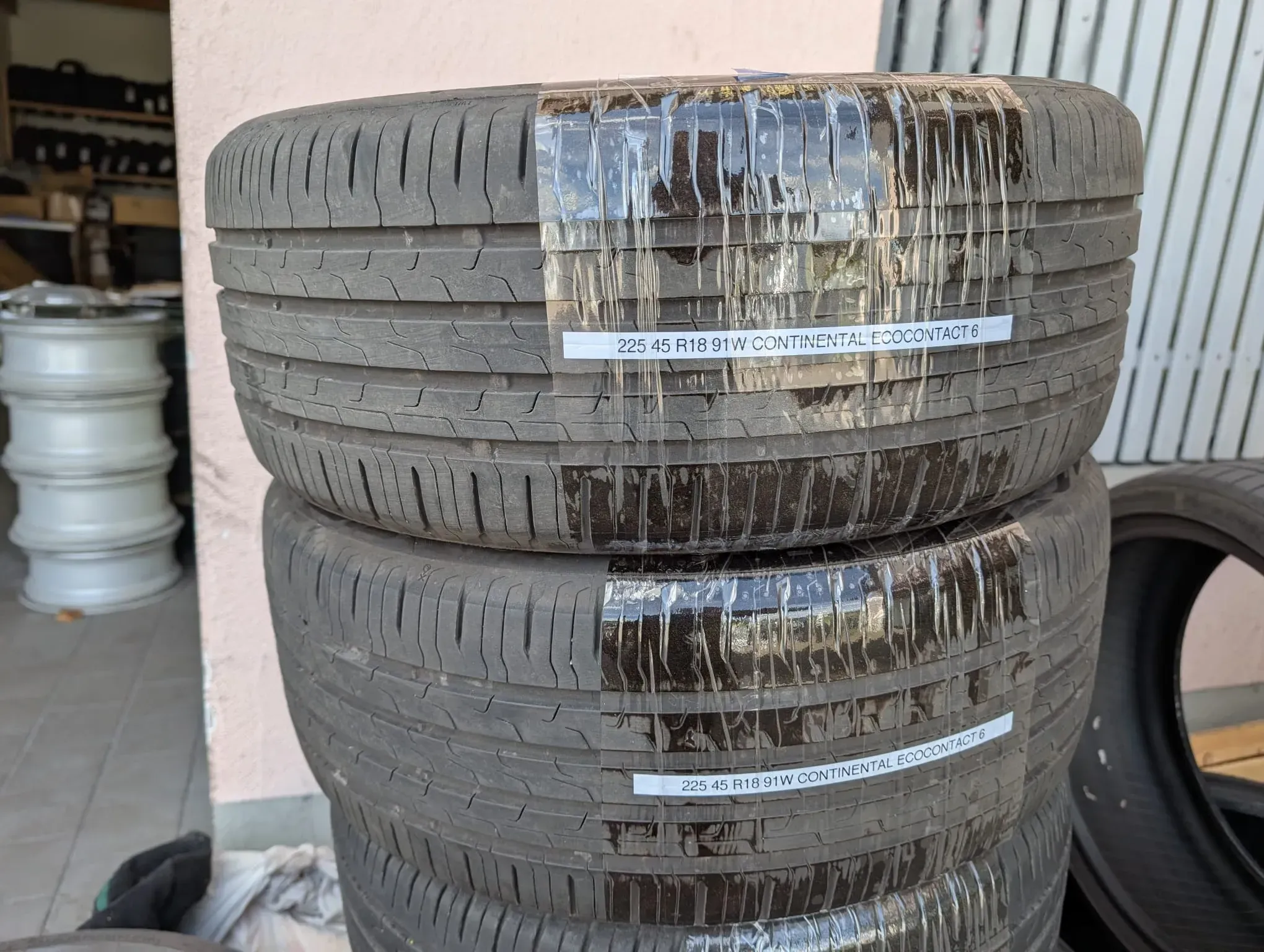 2x Sommerreifen 225/45 R18 91W Continental EcoContact 6 5mm DOT 1824 - Bild 1