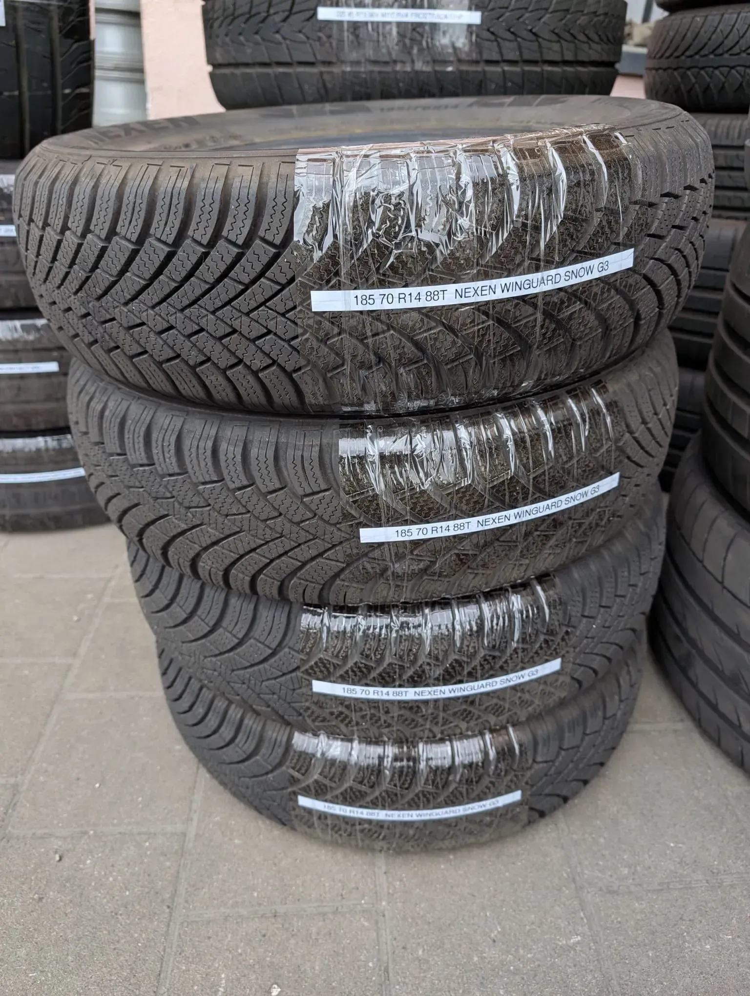 TOP! 4x Winterreifen 185/70 R14 88T Nexen WinGuard Snow G3 DOT 1922 7mm - Bild 1