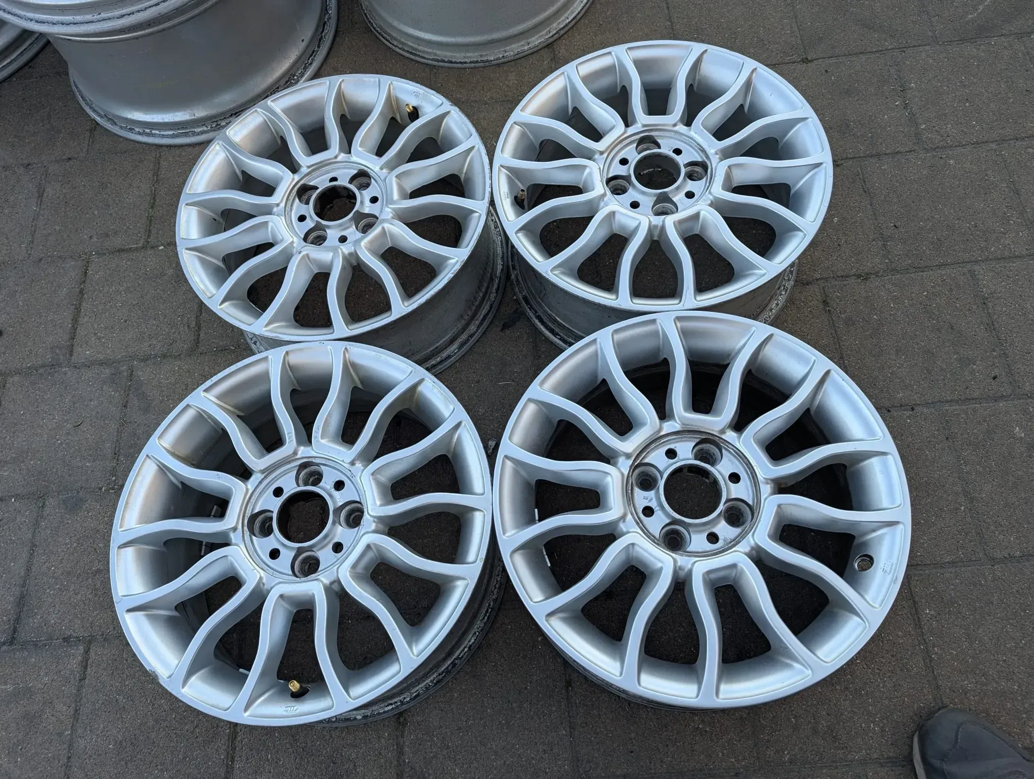 Alufelgen Original Fiat 500 6Jx15 ET 35 4x98 - Bild 1
