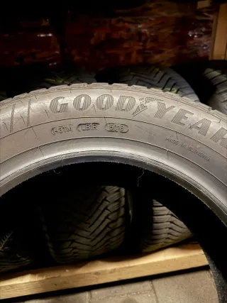 2x Allwetterreifen 205/60 R15 95H Goodyear Vector 4Seasons Gen-2 DOT 5018 - Bild 3
