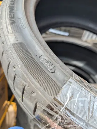 2x Sommerreifen 235/40 R19 96Y Hankook Ventus S1 Evo 2 5-6mm DOT 1324 - Bild 3