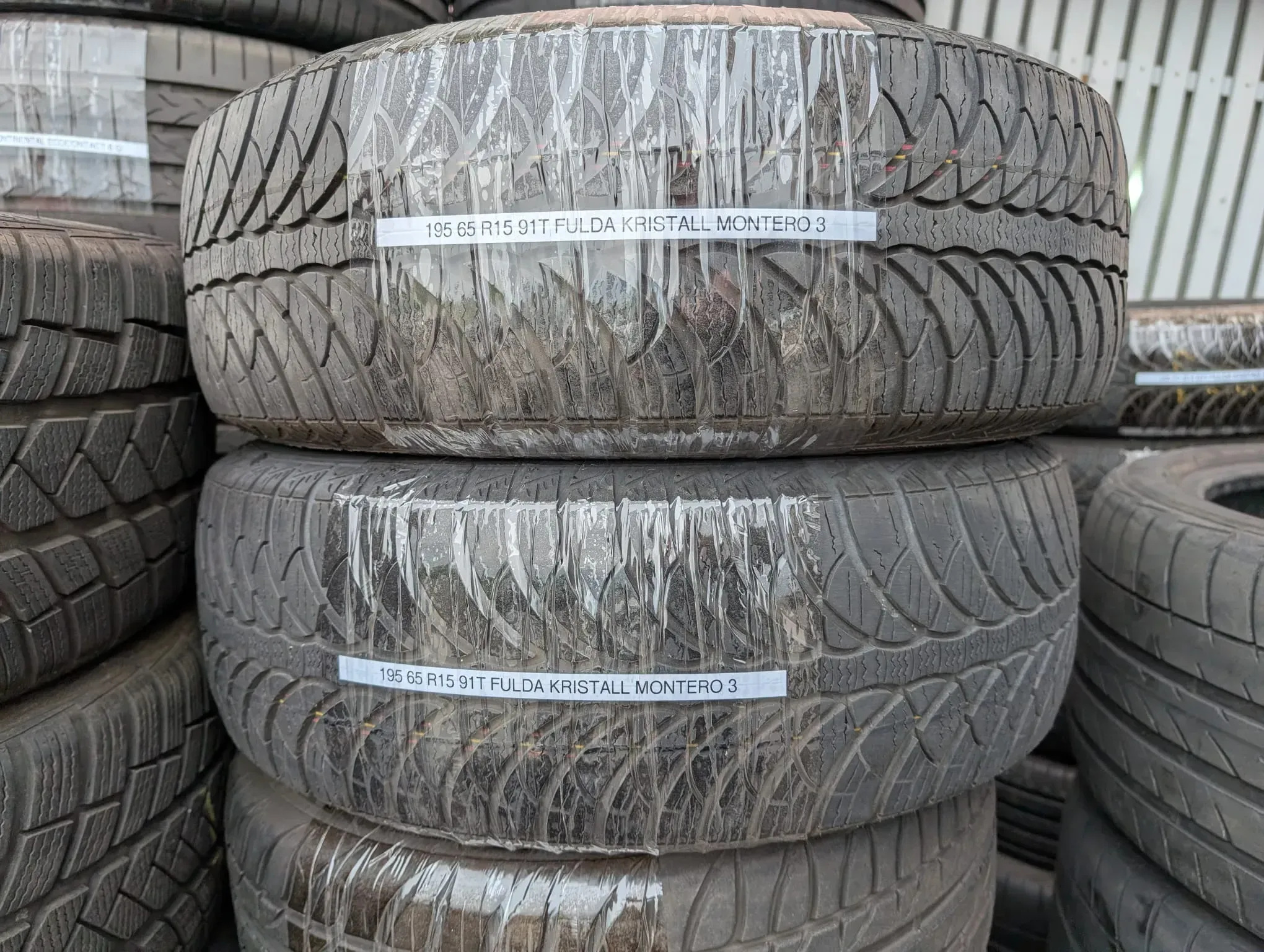 2x Winterreifen 195/65 R15 91T Fulda Kristall Montero 3 5mm DOT 2219 - Bild 1