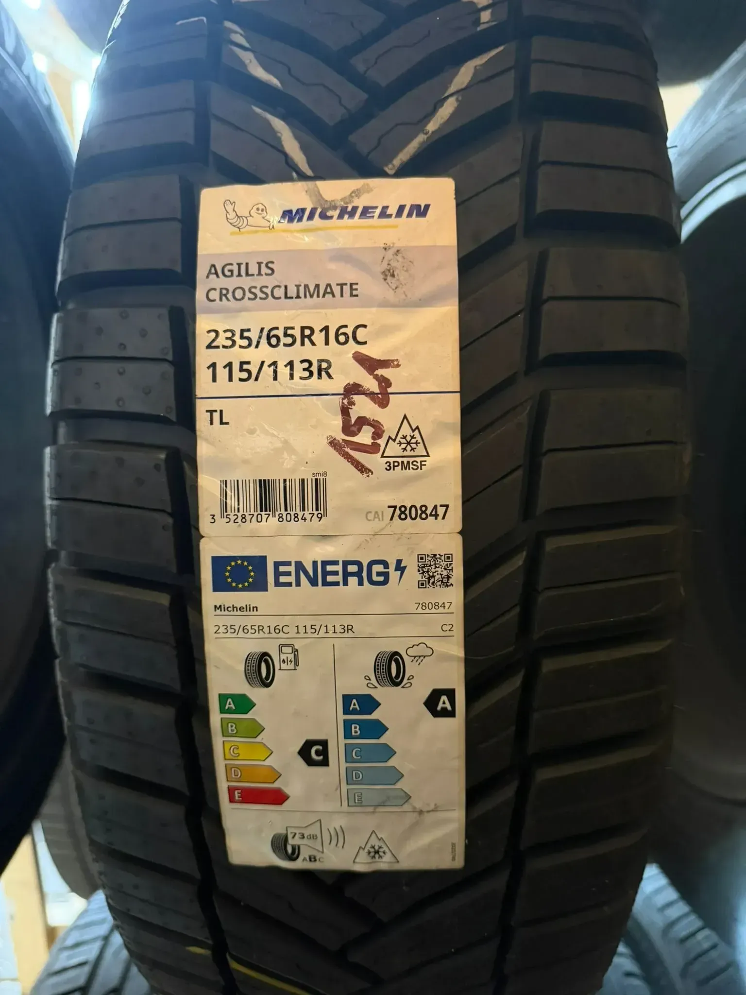 1x Allwetterreifen 235/65 R16C 115/113R Michelin Agilis Crossclimate DOT 1521 - Bild 1