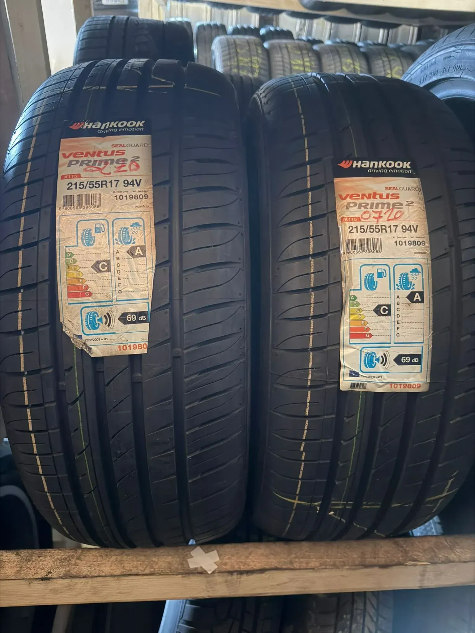 2x Sommerreifen 215/55 R17 94V Hankook Ventus Prime 2 DOT 0720 - Bild 1