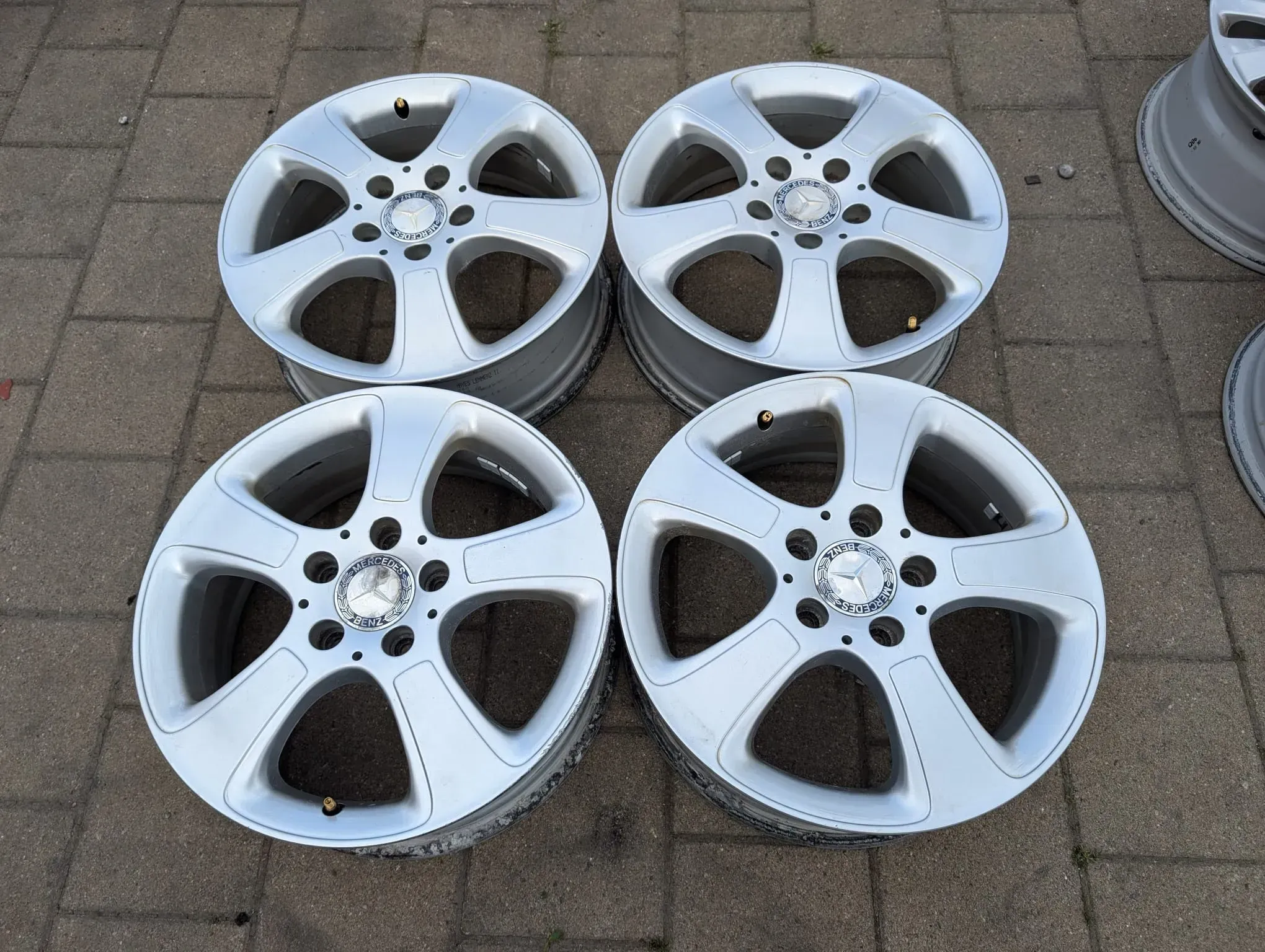 Alufelgen Original Mercedes A-B-KLASSE W169 W245 6Jx16 ET 46 5x112 A1694011002 - Bild 1