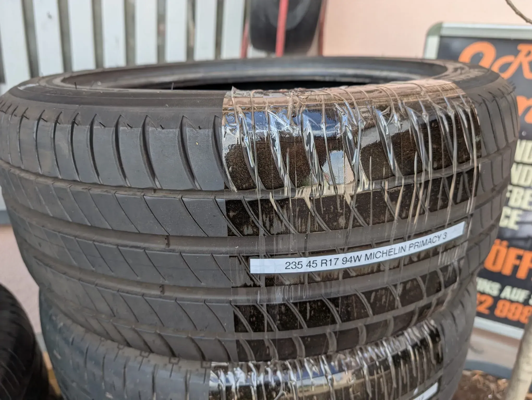 1x Sommerreifen 235/45 R17 94W Michelin Primacy 3 DOT 0318 7mm - Bild 1