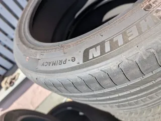 2x Sommerreifen 235/45 R18 98V Michelin e.Primacy T2 DOT 3323 5-6mm - Bild 3