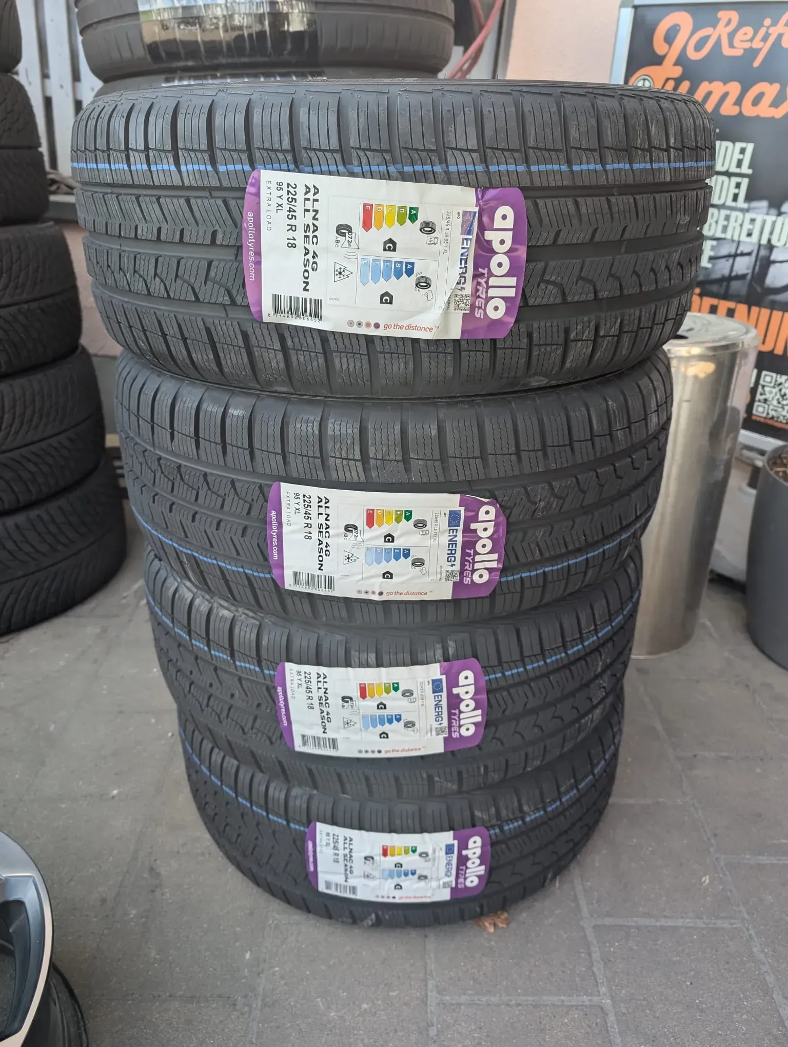Neu! 4x Allwetterreifen 225/45 R18 95Y XL Apollo Alnac 4G DOT 2224 - Bild 1