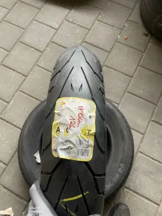 Motorradreifen 120/70 ZR18 59W Pirelli Angel GT DOT 4219 - Bild 1