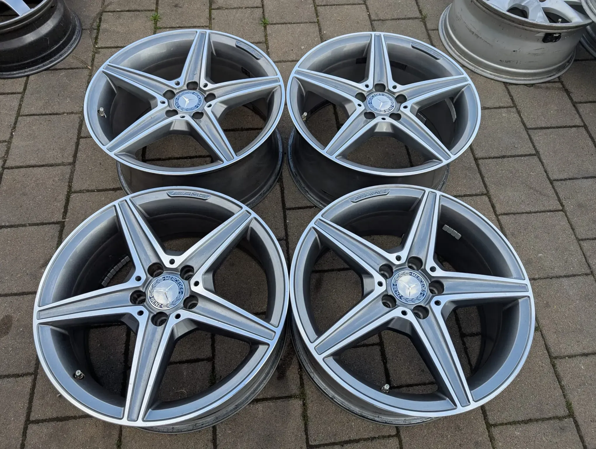 Alufelgen Original Mercedes C-Klasse W205 AMG 7,5J+8,5Jx18 ET 44/49 5x112 - Bild 1