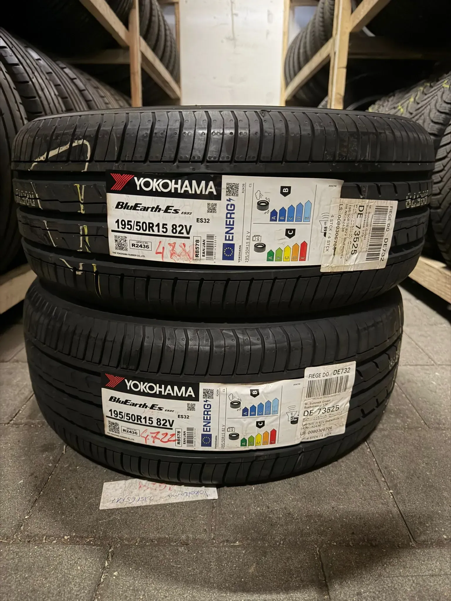 2x Sommerreifen 195/50 R15 82V Yokohama BluEarth-ES ES-32 DOT 4722 - Bild 1