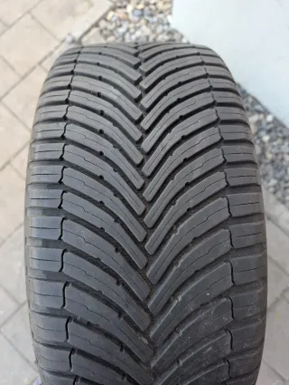 2x Allwetterreifen 225/40 R18 92Y Bridgestone Turanza AllSeason 6 DOT 4723 7mm - Bild 2